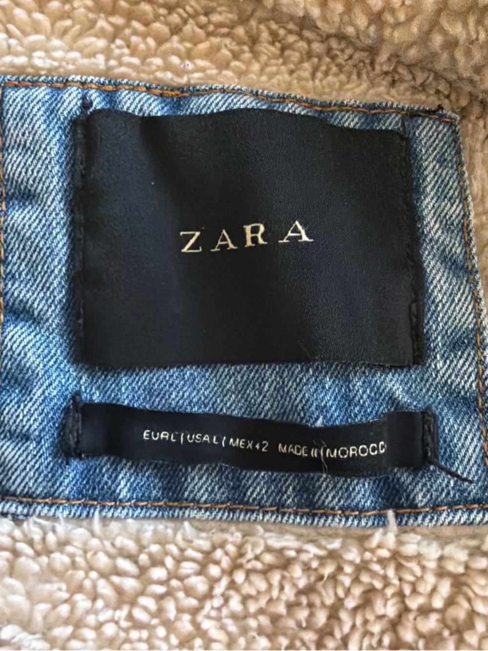 Zara Light Blue Denim Jacket with Cream Sherpa Collar - Picture 3 of 3